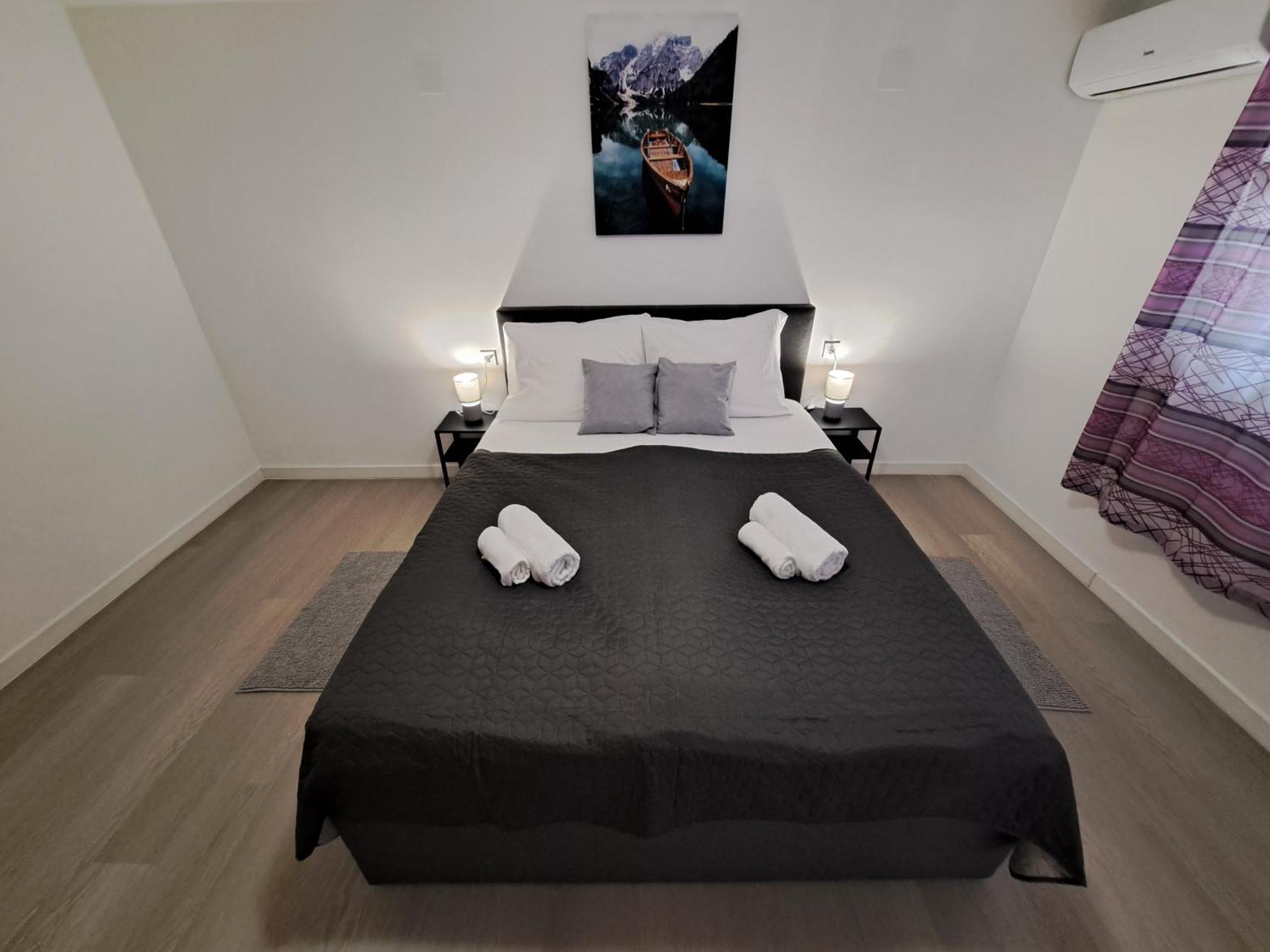 Orlic - Self Check-in With Code, Wi-fi, Netflix, Smart Tv, Garden Zagreb